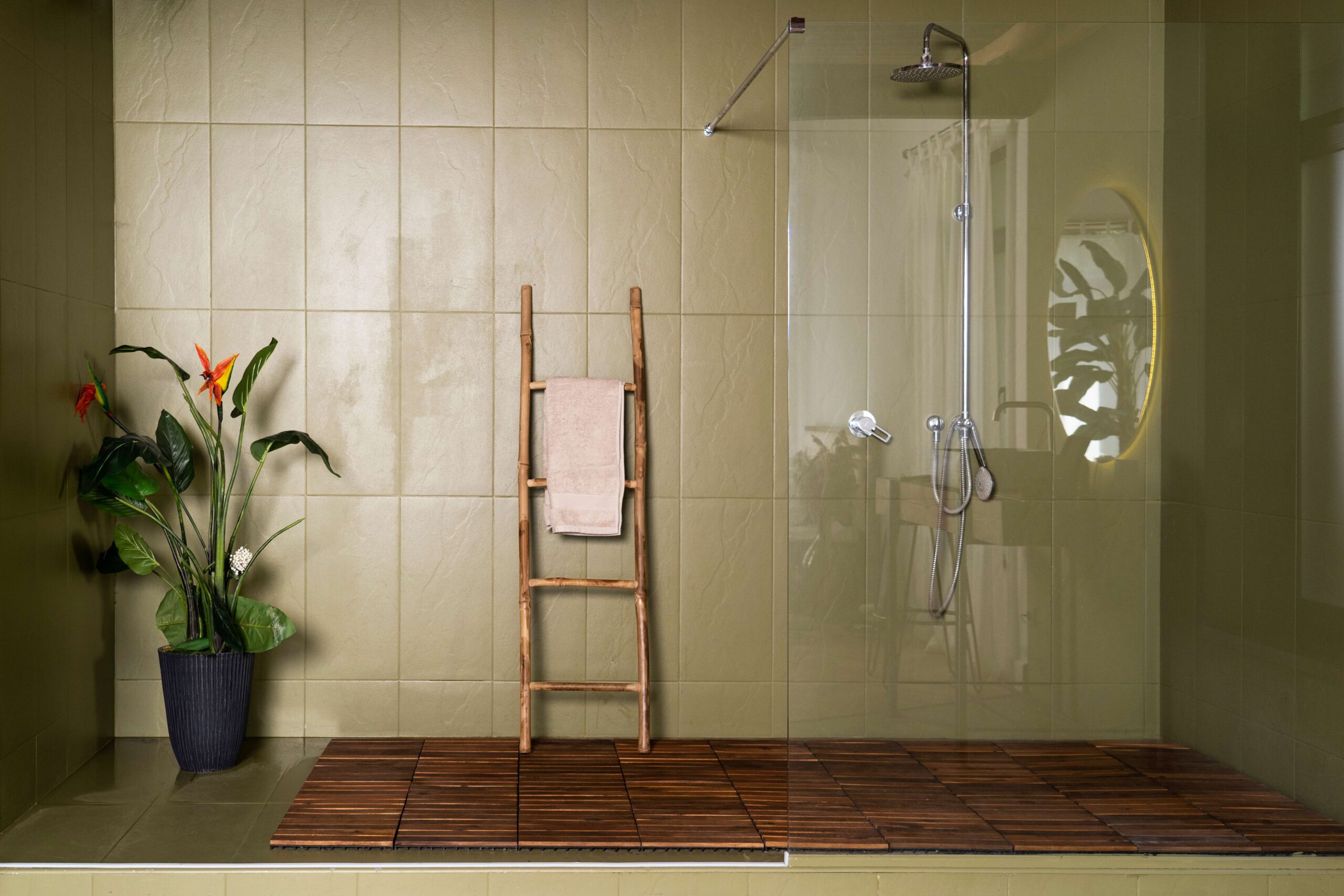Platos de ducha en tendencia, la innovación en tu baño